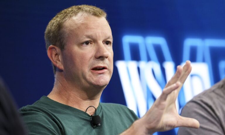 Brian Acton, cofundador de WhatsApp nuevo CEO interino de Signal.