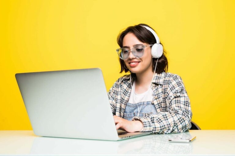 Microsoft: Curso gratuito de desarrollo web para principiantes (24 lecciones).